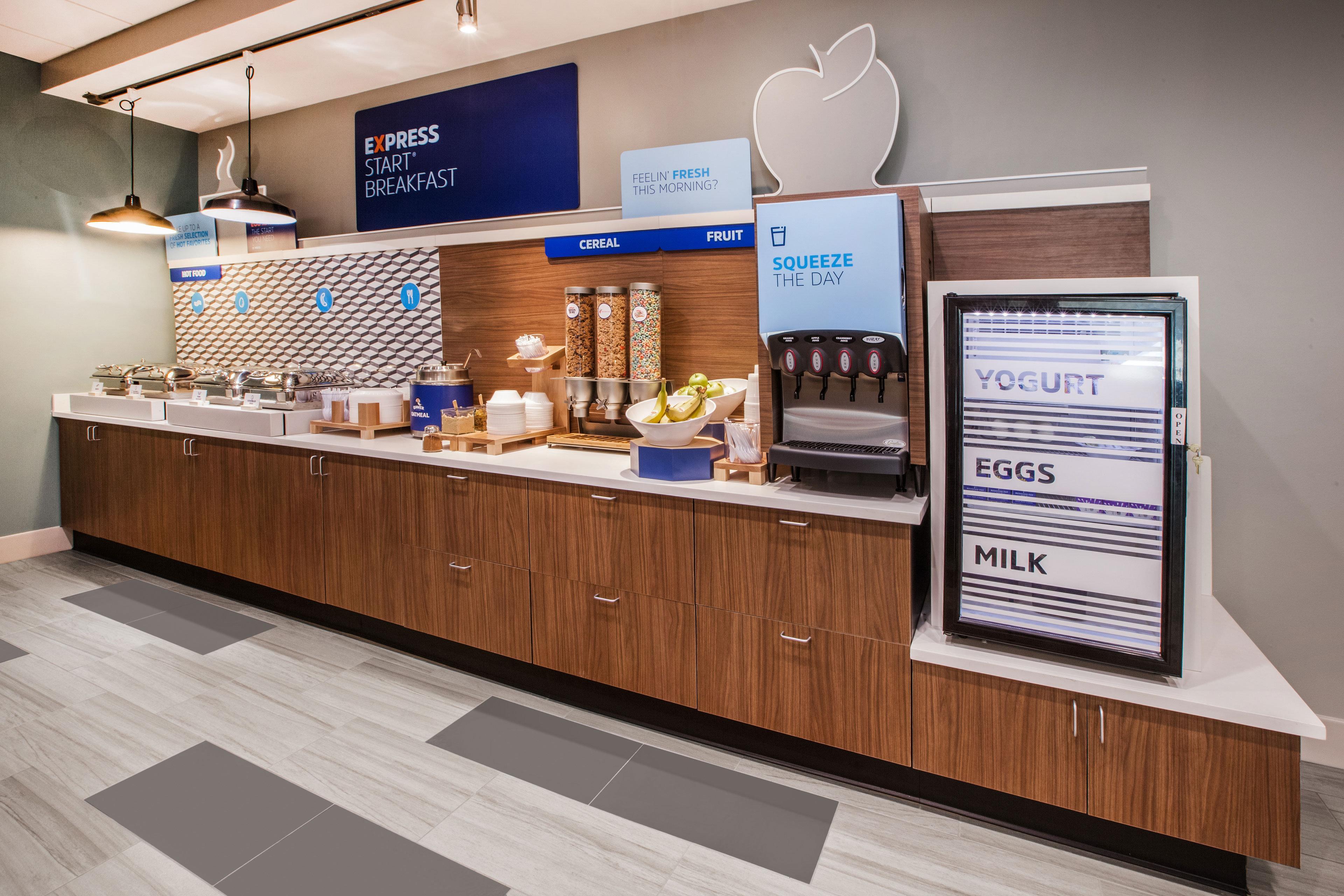 Holiday Inn Express & Suites Wilson-Downtown By Ihg Exterior foto